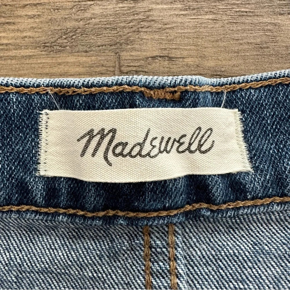 Madewell size 26 High Rise Denim Jean Shorts Button Fly AJ238 - Picture 2 of 6